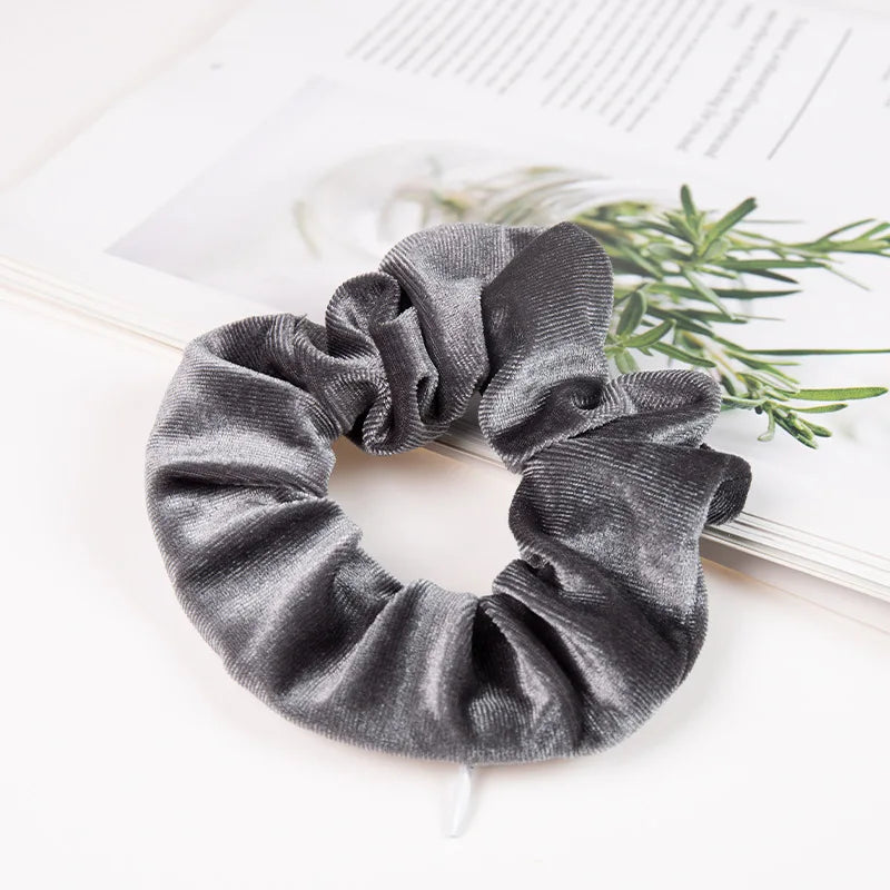 Hair Tie Hair Scrunchie ⁣⁣⁣⁣With Hidden Stash Pocket