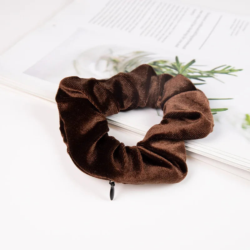 Hair Tie Hair Scrunchie ⁣⁣⁣⁣With Hidden Stash Pocket