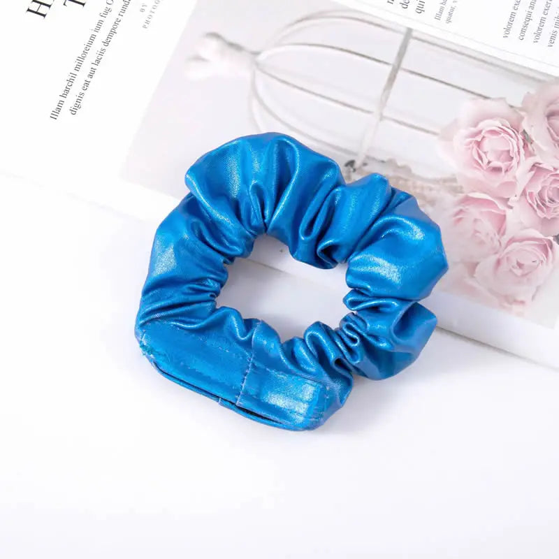 Hair Scrunchie ⁣⁣⁣⁣With Hidden Stash pocket