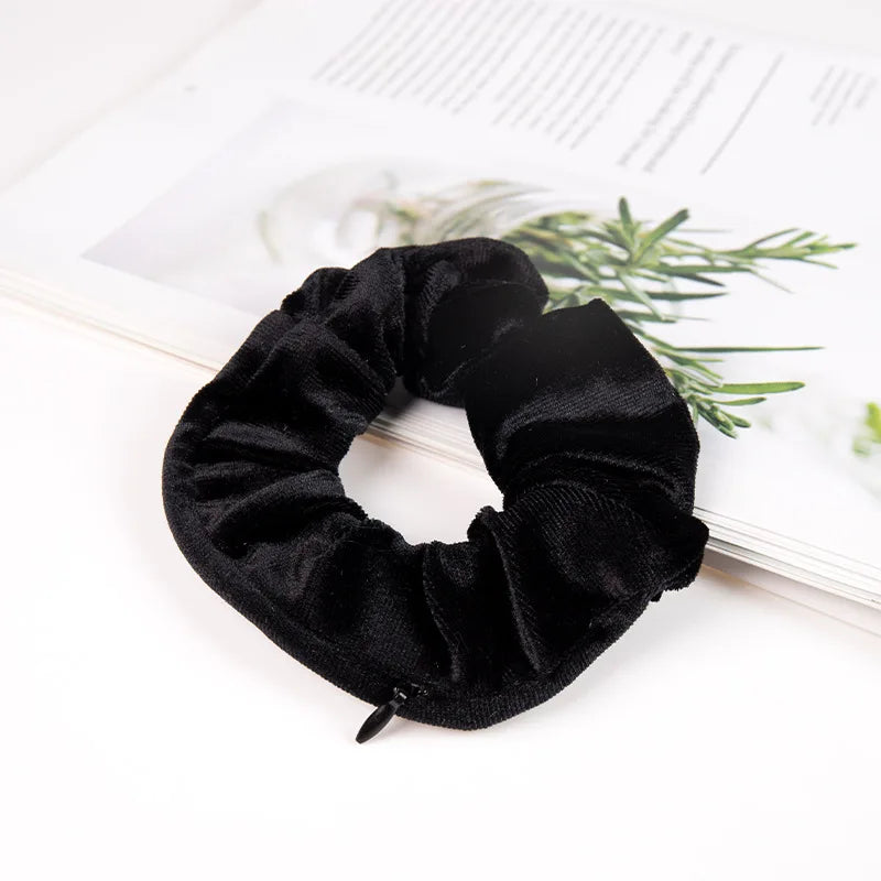 Hair Tie Hair Scrunchie ⁣⁣⁣⁣With Hidden Stash Pocket